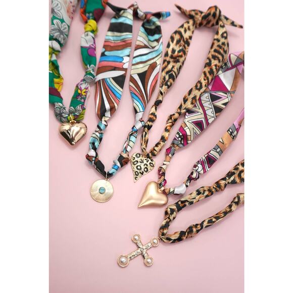 Leopard Knotted Scarf Necklace with Leopard Heart Charm - Picture 3 of 6